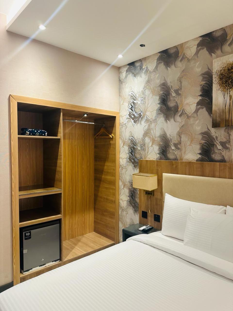 Sky Park Hotel Dubaj Kültér fotó